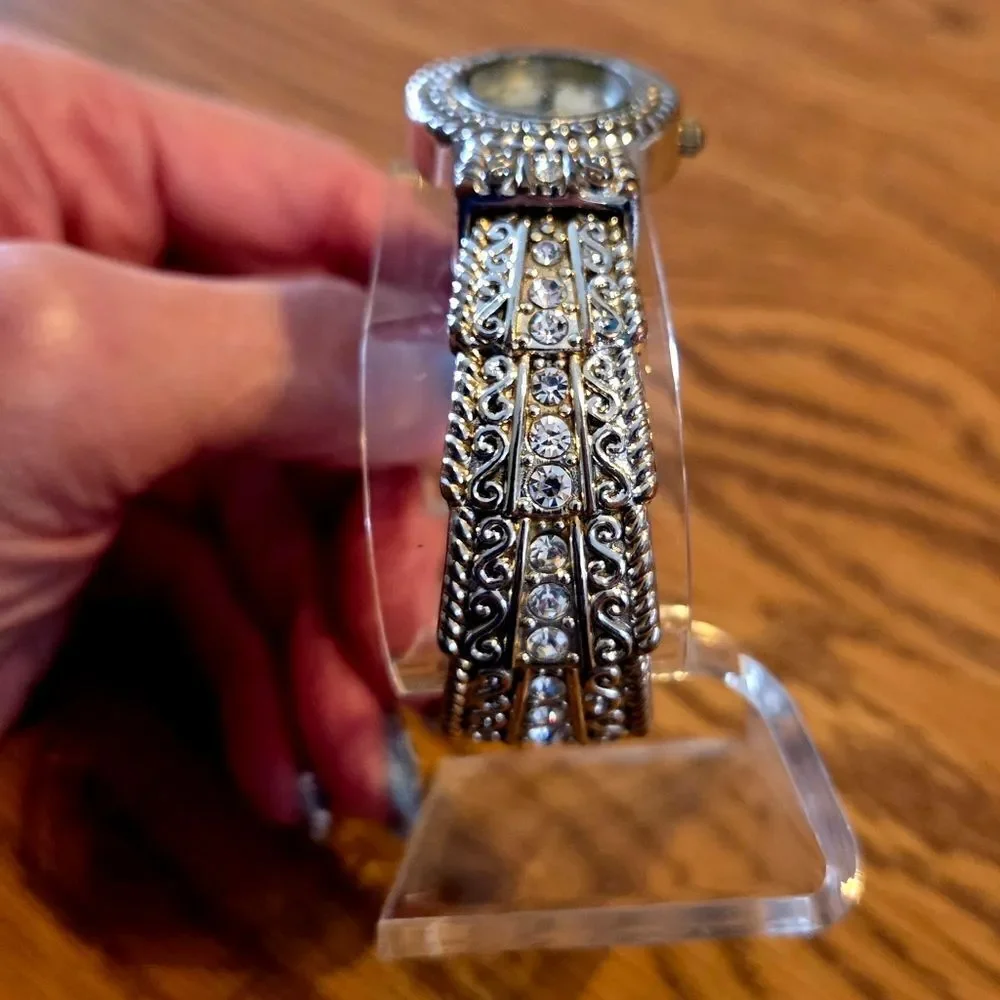 ACCUTIME WATCH CORP. Silver And Crystal Watch STATEMENT MAKING